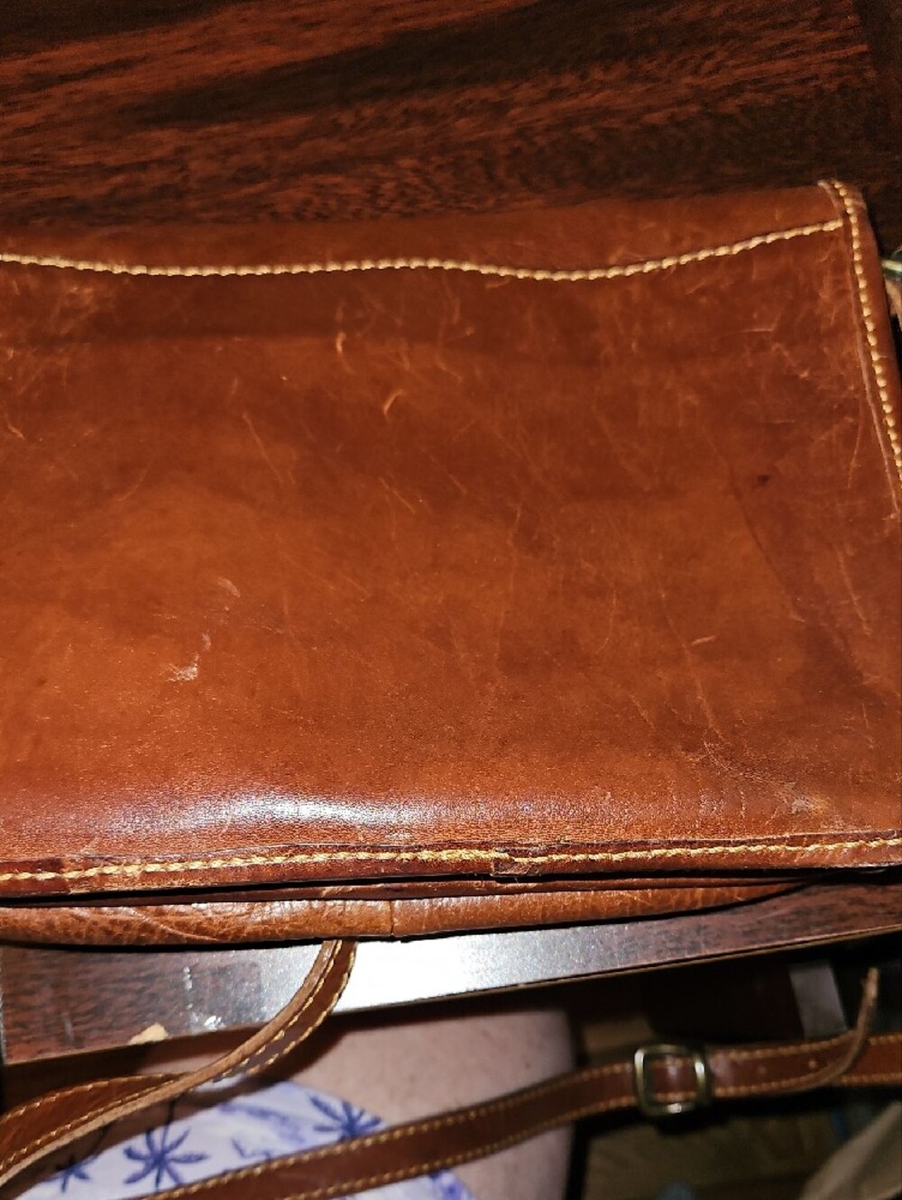 I Medici Brown Leather Messenger Bag - Picture 8 of 8